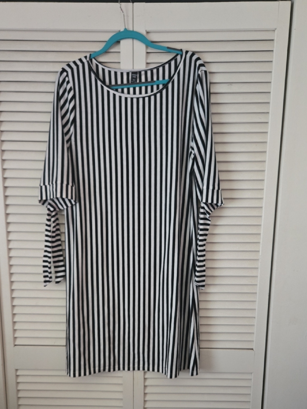 SHEIN Black & White Vertical Stripe Long Sleeve Dress